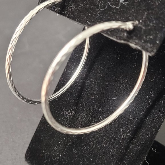 Argento Vivo Sterling Silver Hoop Earings - Picture 2 of 3